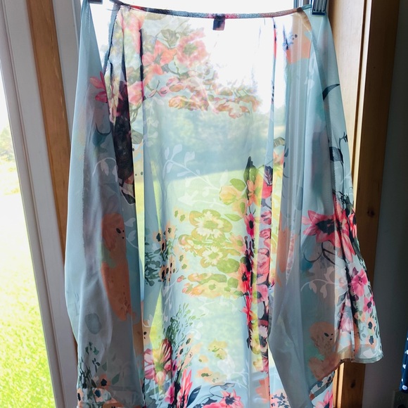 Haute Edition Kimono - Picture 4 of 5